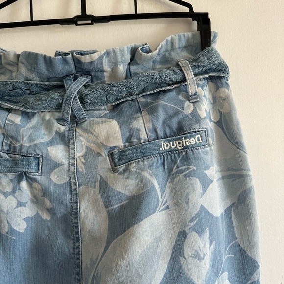 Desigual Women’s Albiw Denim Floral High Waisted Pants size Medium EUC - Picture 9 of 11